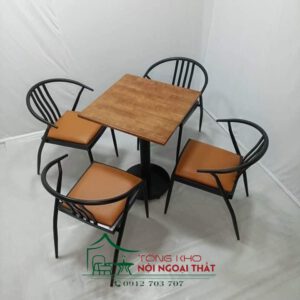 Bàn ghế sắt BGS-004