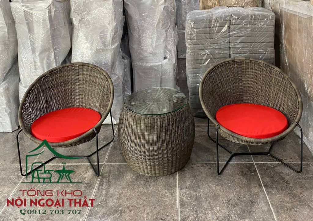 Xu hướng lựa chọn bàn ghế ban công giả mây cho chung cư, căn hộ 2024 3 z5849107929325 d4c58ada866489a530af2dbd8345688a