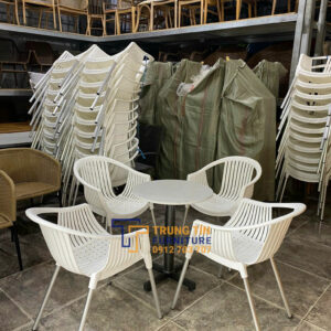 Bàn ghế nhựa 002