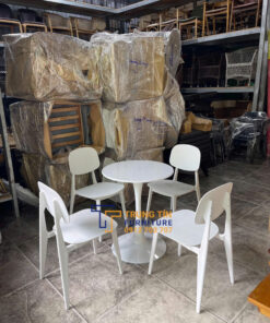 Bàn ghế nhựa 003