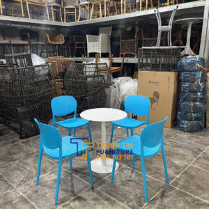 Bàn ghế nhựa 005