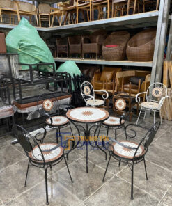 Bàn ghế sân vườn 001