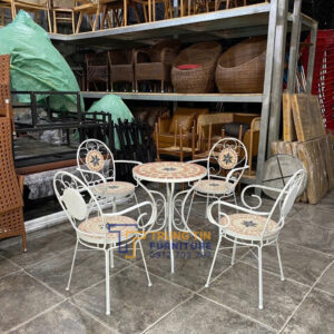 Bàn ghế sân vườn 003