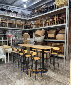 Bàn ghế bar 011