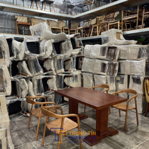 Bàn ghế nhà hàng 010