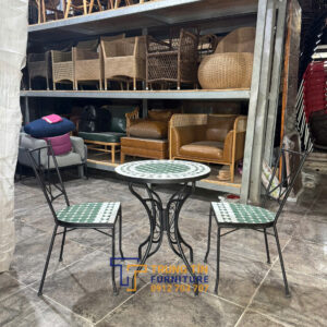 Bàn ghế sân vườn 021 1 z7311293264301 b2614f01f1debd3f363af7161281f0b3