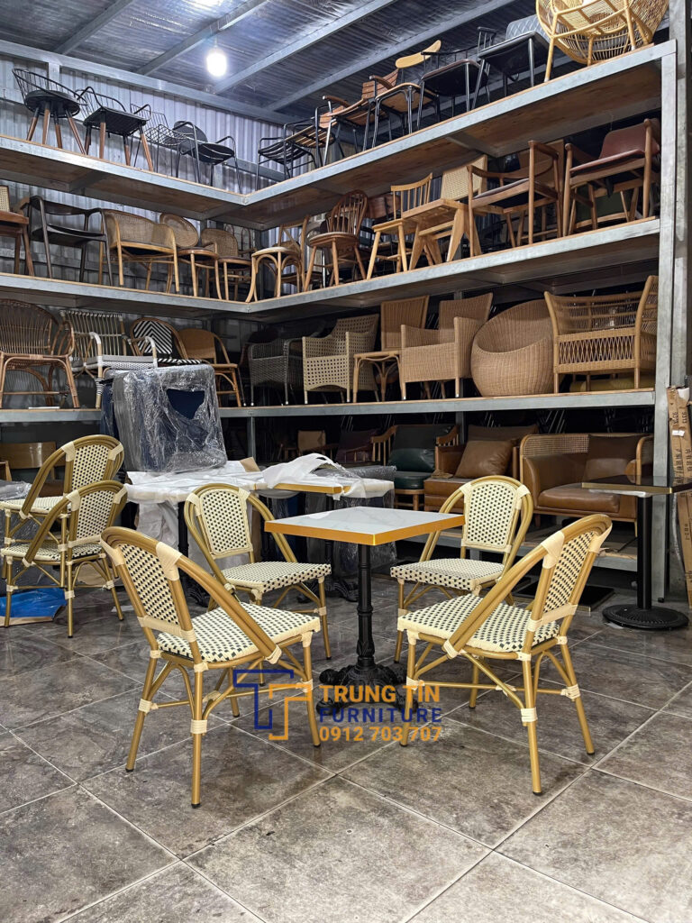 Bàn Ghế Cafe Sân Vườn Khung Sắt Đan Nhựa Giả Mây 1 z7972244703163 d4dfad1ab03b19d8fc80188451d38d29