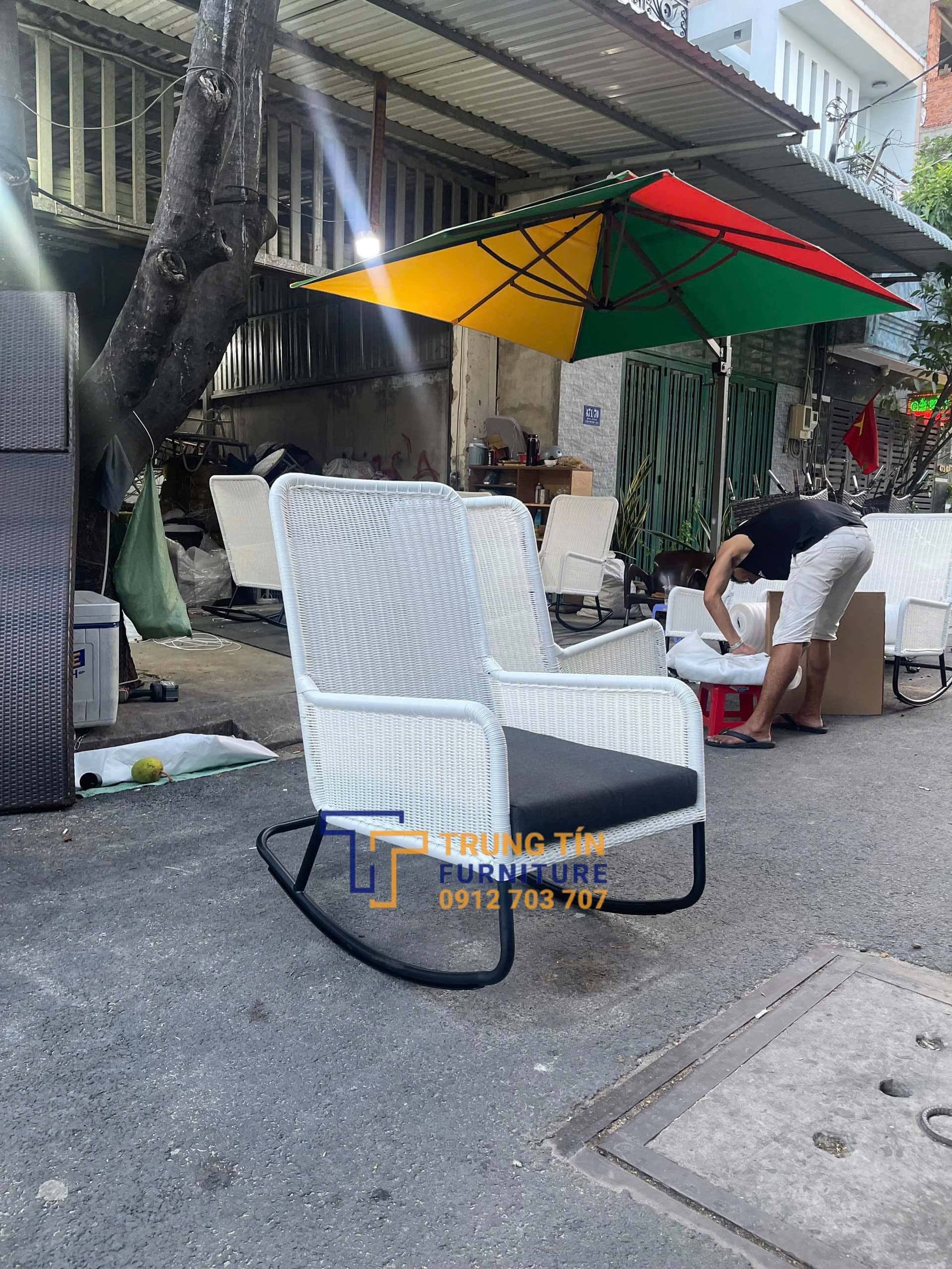 Ghế bập bênh sân vườn 036 1 Ghế bập bênh sân vườn 036